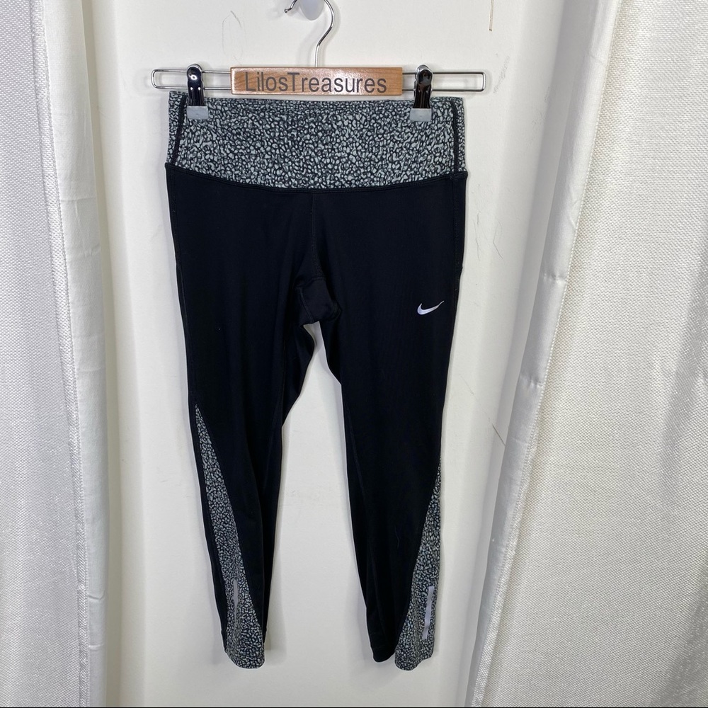 Nike dri fit animal print Capri leggings